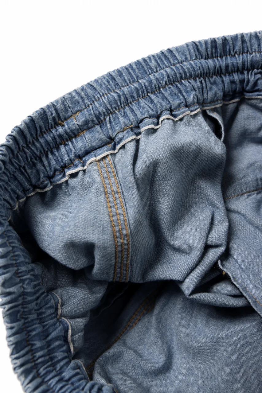 mastermind JAPAN DISTRESSED WIDE EASY DENIM PANTS (INDIGO) - Image 17