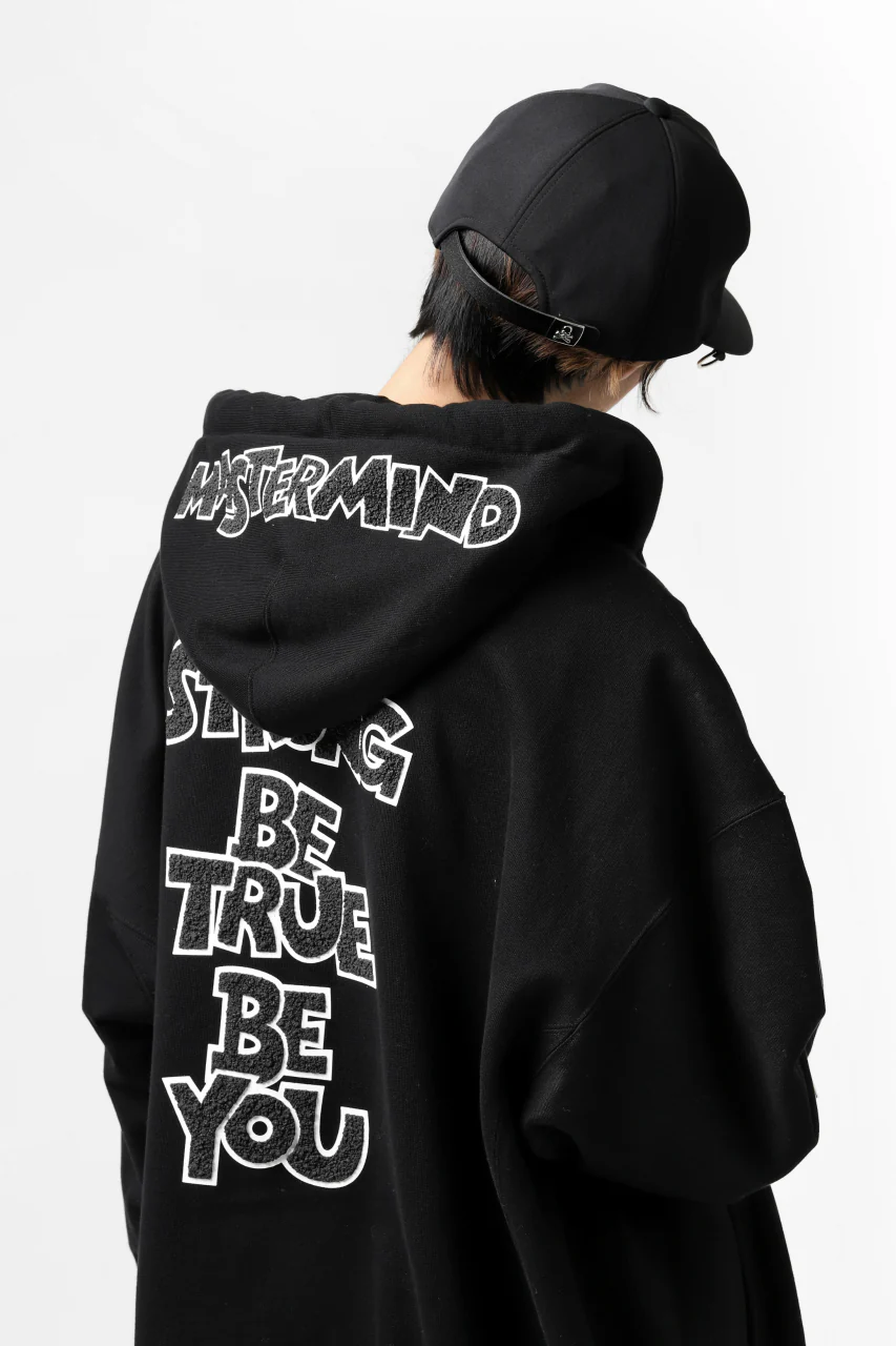 mastermind JAPAN EMBROIDERED TRUCKER CAP (BLACK) - Image 26
