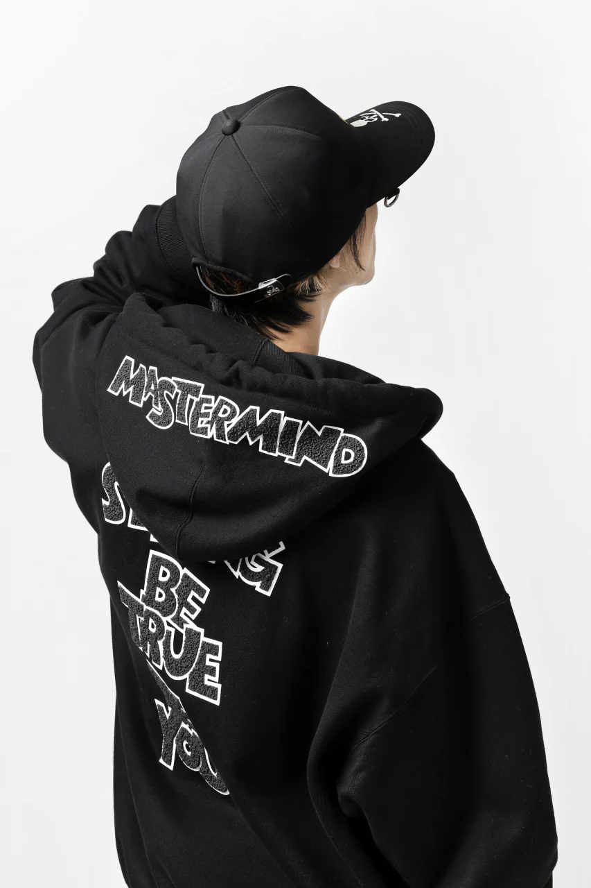 mastermind JAPAN EMBROIDERED TRUCKER CAP (BLACK) - Image 27