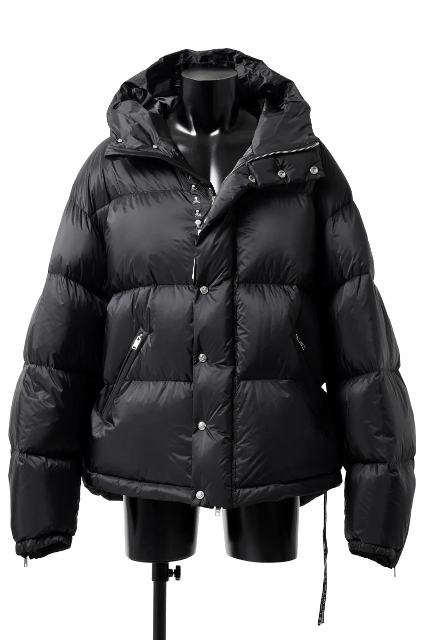 mastermind JAPAN HOODIE DOWN JACKET / KAWADA DOWN® (BLACK) - Image 2