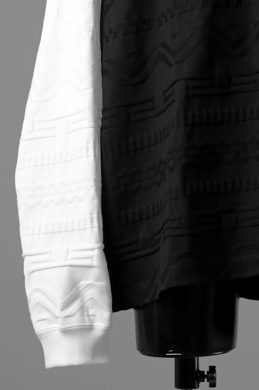 mastermind JAPAN LINKS JACQUARD LS TEE / BOXY FIT (BLACK x WHITE) - Image 9