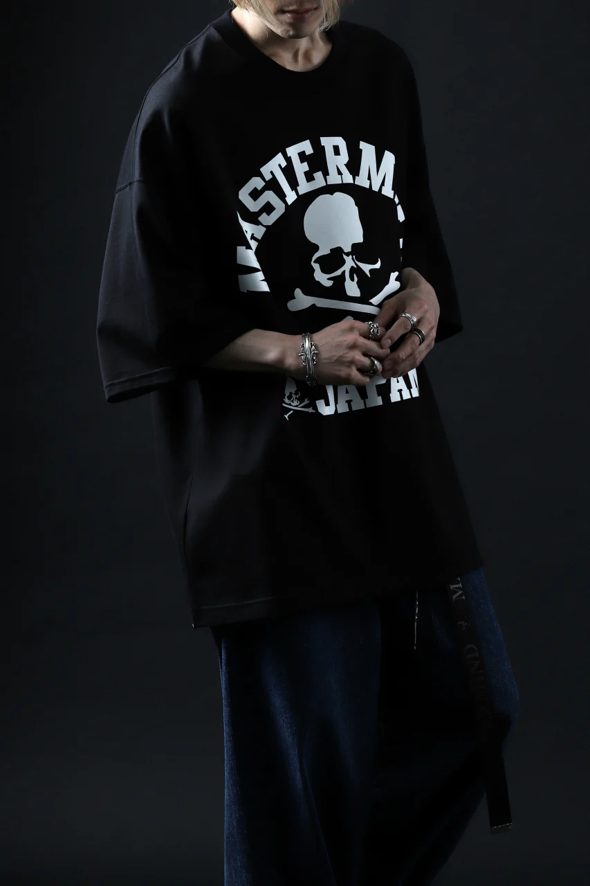 mastermind JAPAN LOGO DETAIL BOXYFIT T-SHIRT (BLACK) - Image 25