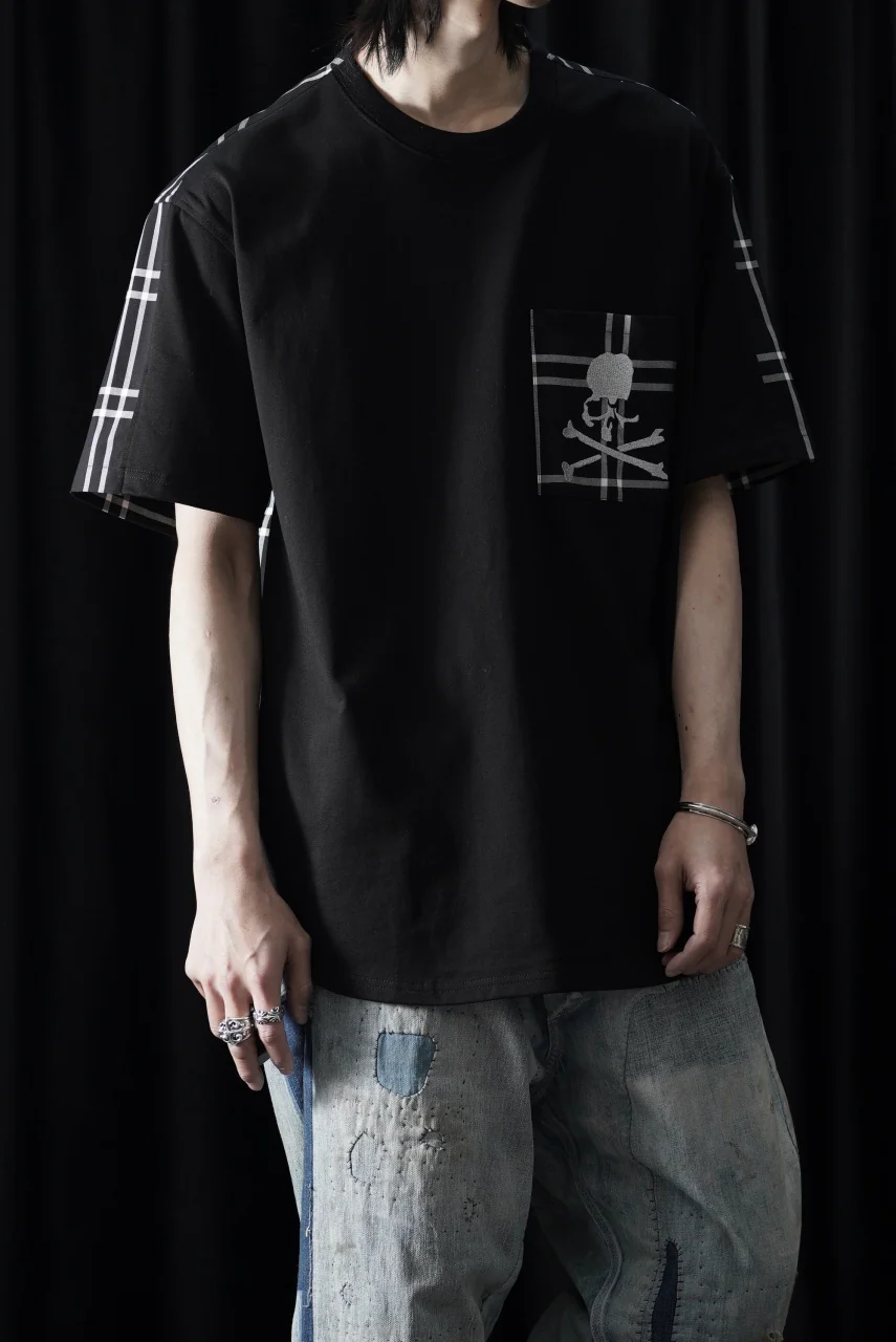 mastermind JAPAN MIXED-FABRIC POCKET SS TEE / REGULAR FIT (BLACK x BLACK) - Image 12