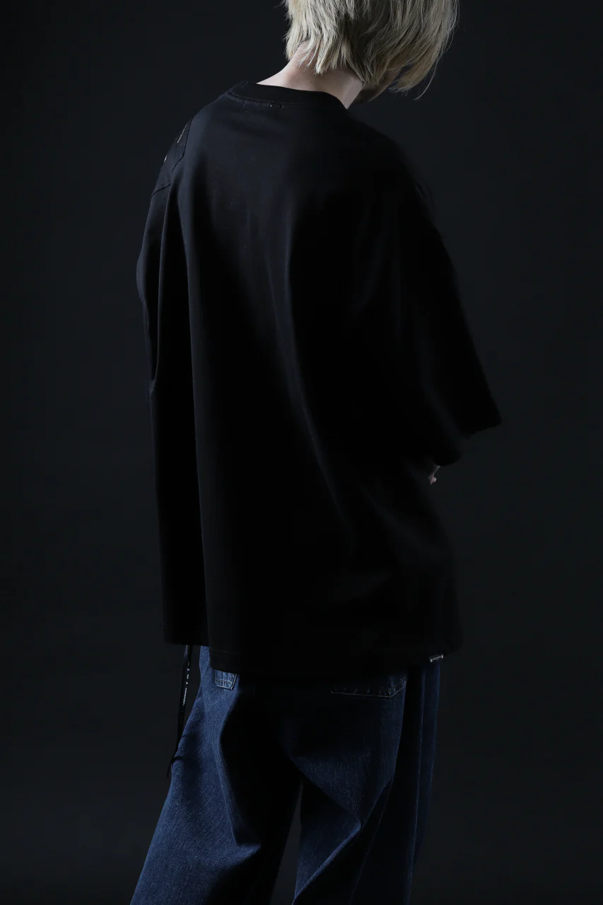 mastermind JAPAN RANDOM PATCH BOXYFIT T-SHIRT (BLACK) - Image 20