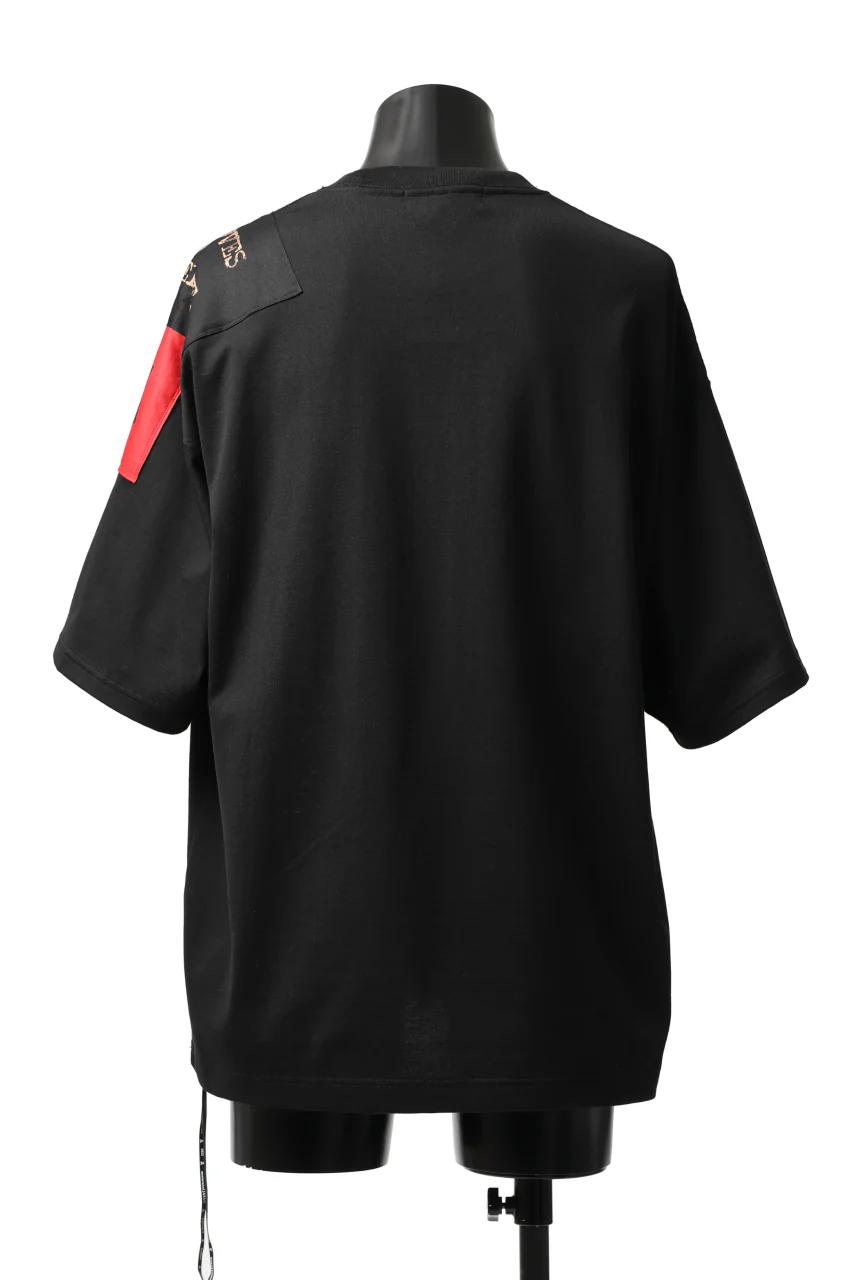 mastermind JAPAN RANDOM PATCH BOXYFIT T-SHIRT (BLACK) - Image 4