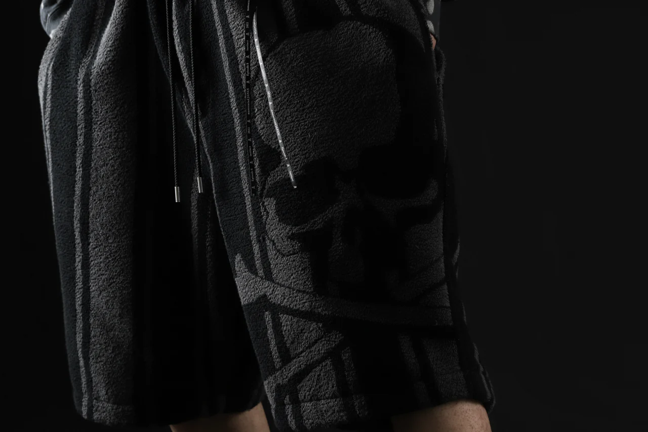 mastermind JAPAN STRIPED SHORT PANTS / PILE JERSEY (BLACK x GREY) - Image 25