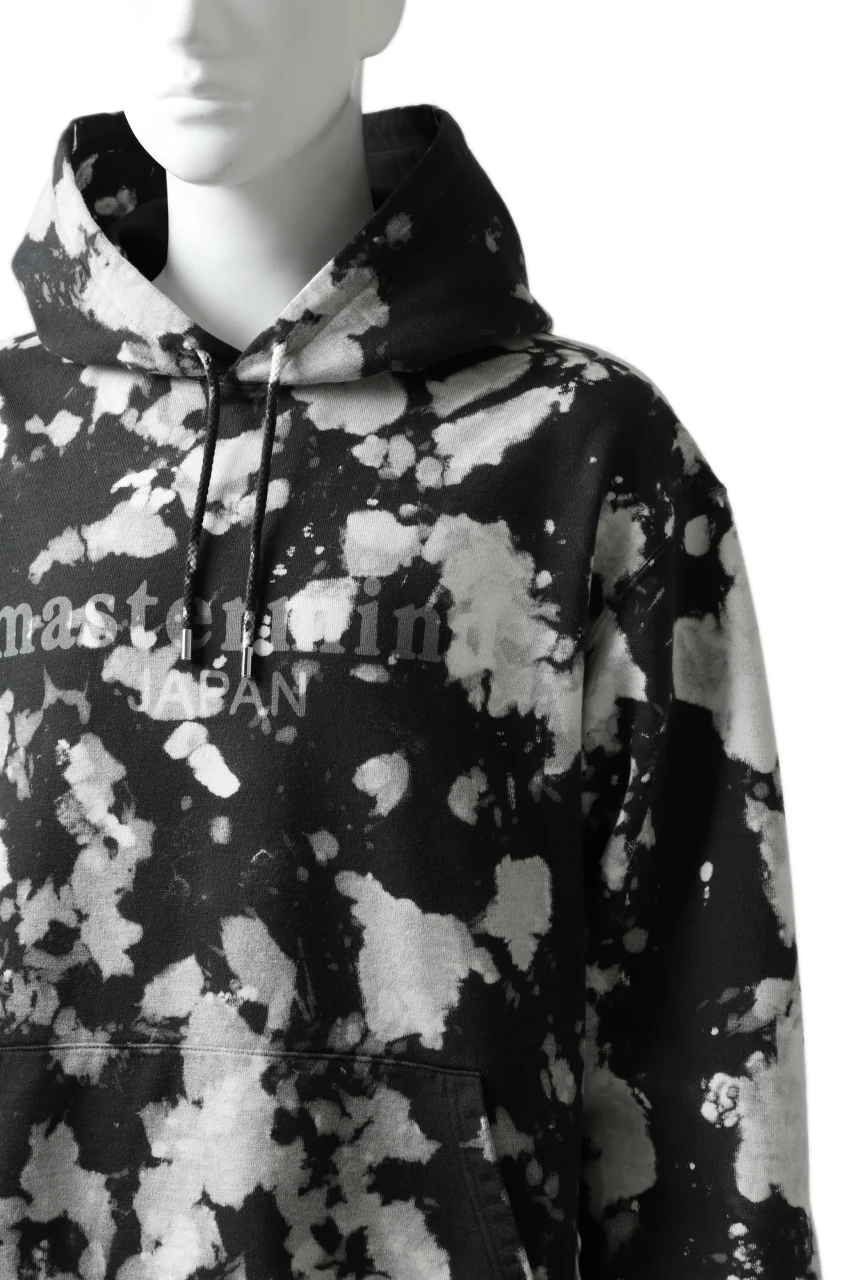 mastermind JAPAN SWEAT HOODIE / BLEACH - TIEDYE (BLACK x WHITE) - Image 17