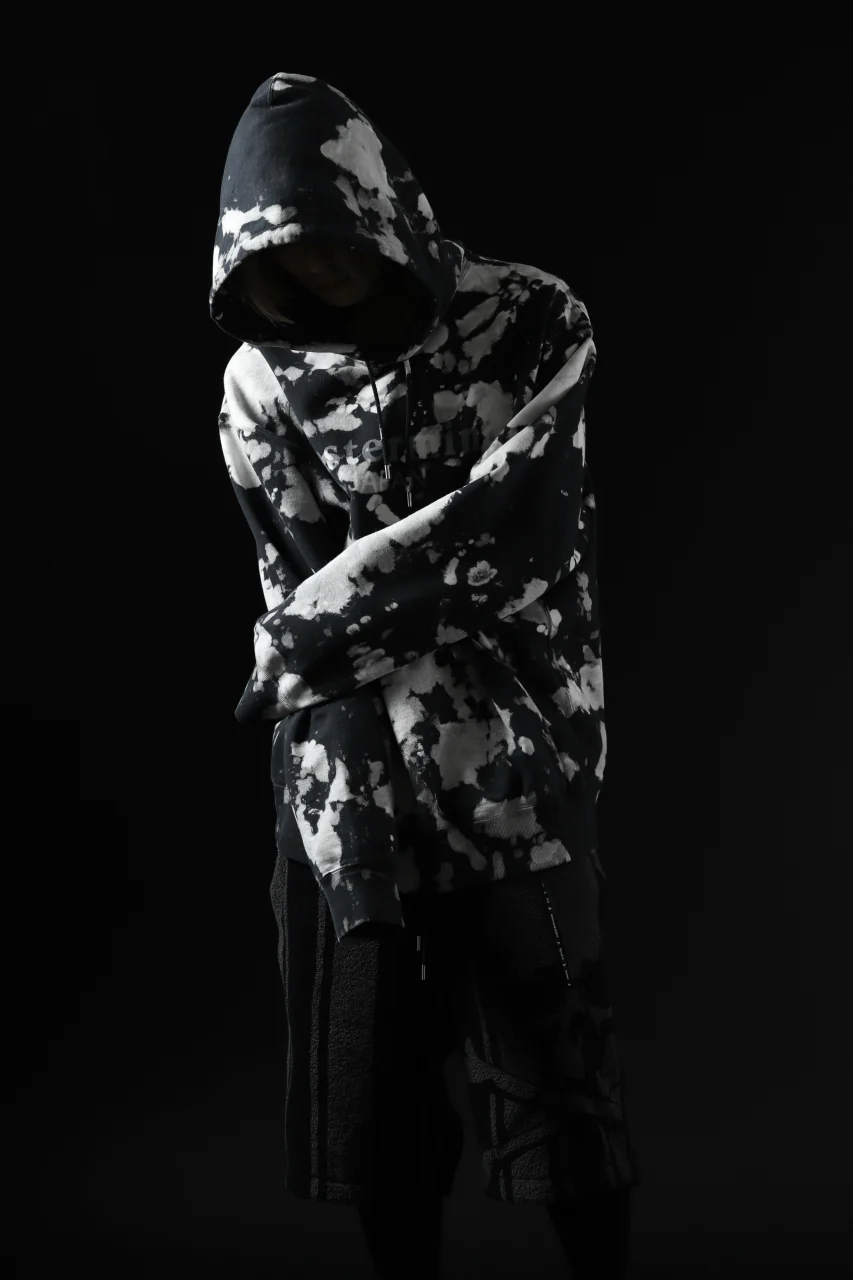 mastermind JAPAN SWEAT HOODIE / BLEACH - TIEDYE (BLACK x WHITE) - Image 39