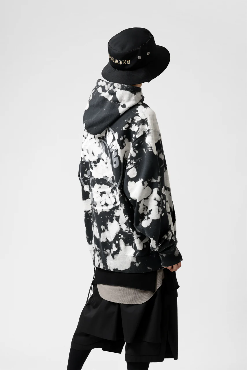 mastermind JAPAN SWEAT HOODIE / BLEACH - TIEDYE (BLACK x WHITE) - Image 56