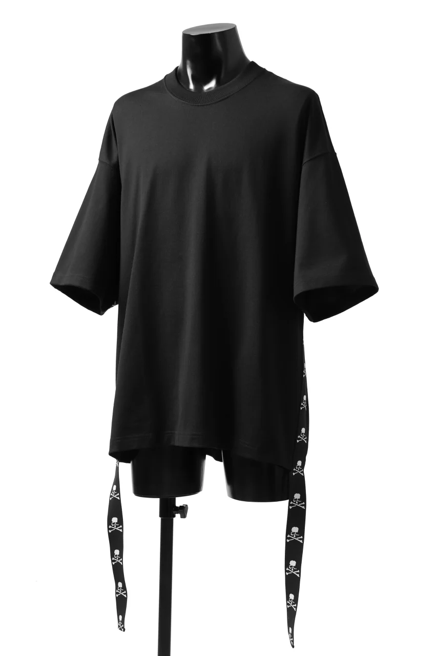 mastermind JAPAN TAPE DETAIL BOXYFIT T-SHIRT (BLACK) - Image 2