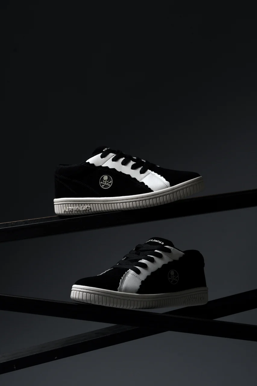 mastermind JAPAN x AIRWALK LOW CUT SNEAKER (BLACK x WHITE) - Image 11