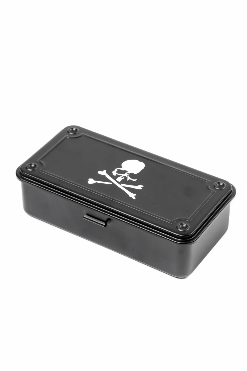 MASTERMIND WORLD x TOYO STEEL TRUNK TYPE TOOL BOX T-190 (BLACK) - Image 4