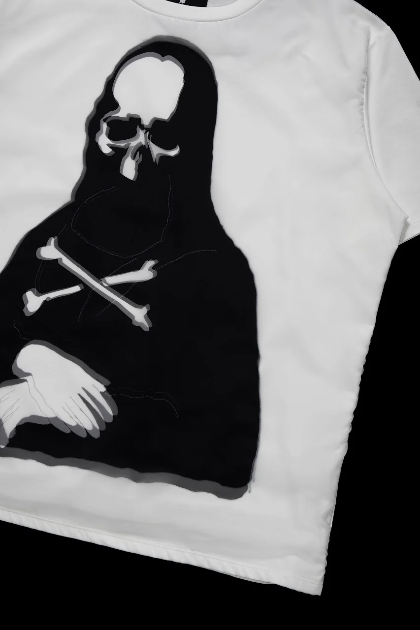mastermind JAPAN x TRIPPY MIKIO ART S/S TEE MONALIZA (WHITE) - Image 4
