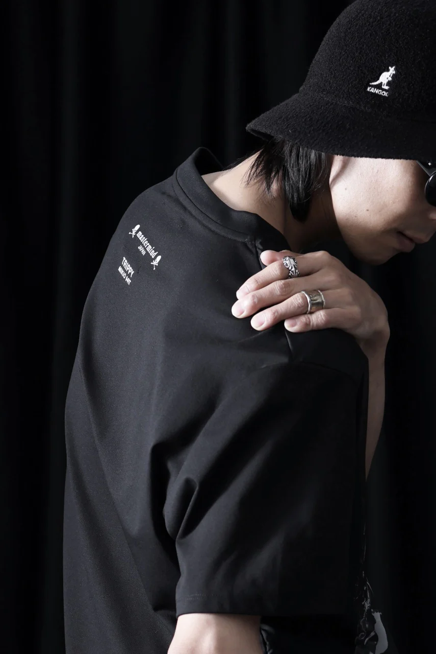 mastermind JAPAN x TRIPPY MIKIO ART S/S TEE ROCK STARS (BLACK) - Image 12