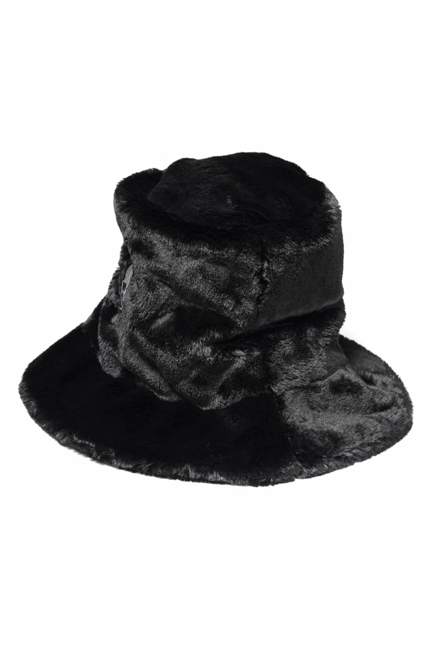 mastermind WORLD BUCKET HAT / FAUX FIR (BLACK) - Image 3