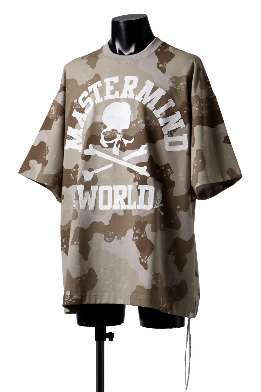 MASTERMIND WORLD CAMO UNIVERSITY TEE / OVERSIZED (DESERT) - Image 3
