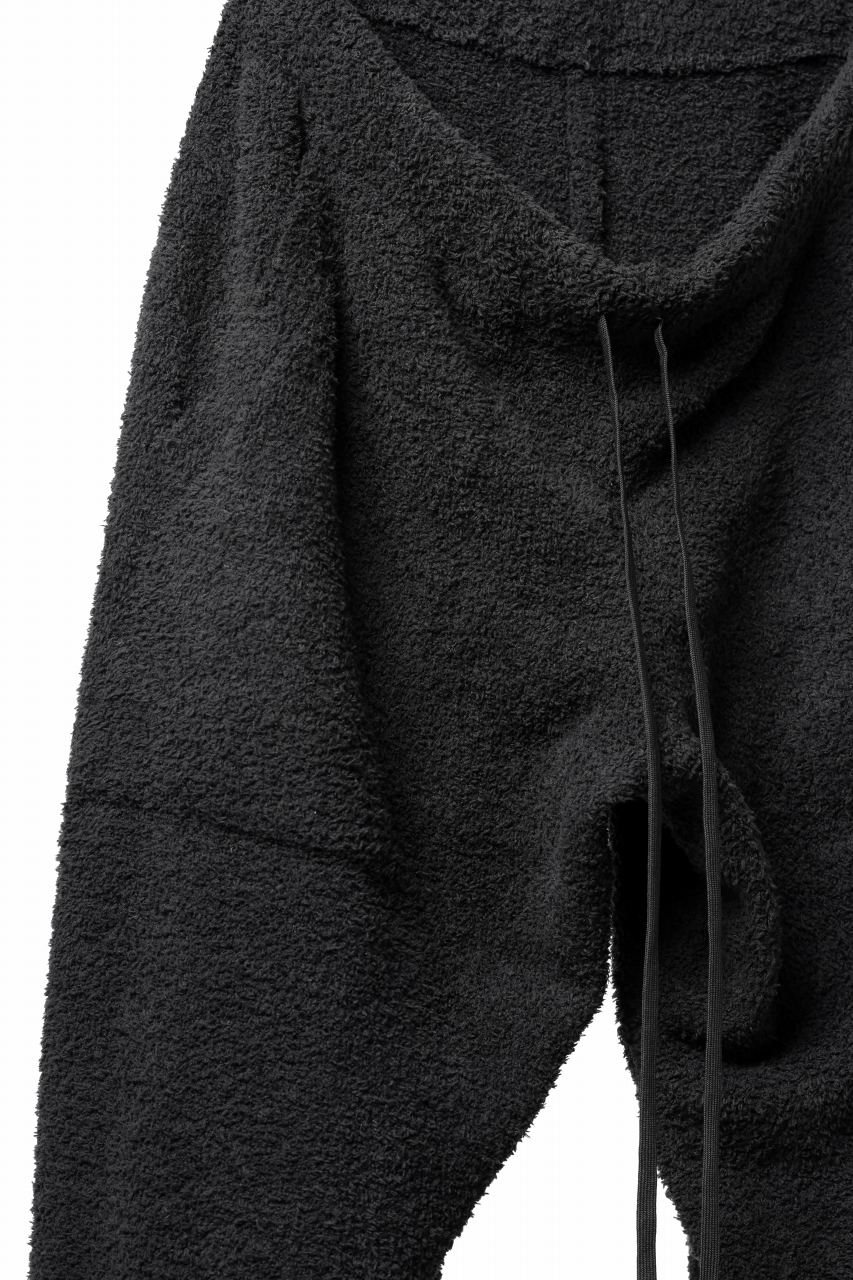 mastermind WORLD EASY JODHPURS PANTS / SOFTY BOA FLEECE (BLACK x CHARCOAL) - Image 3