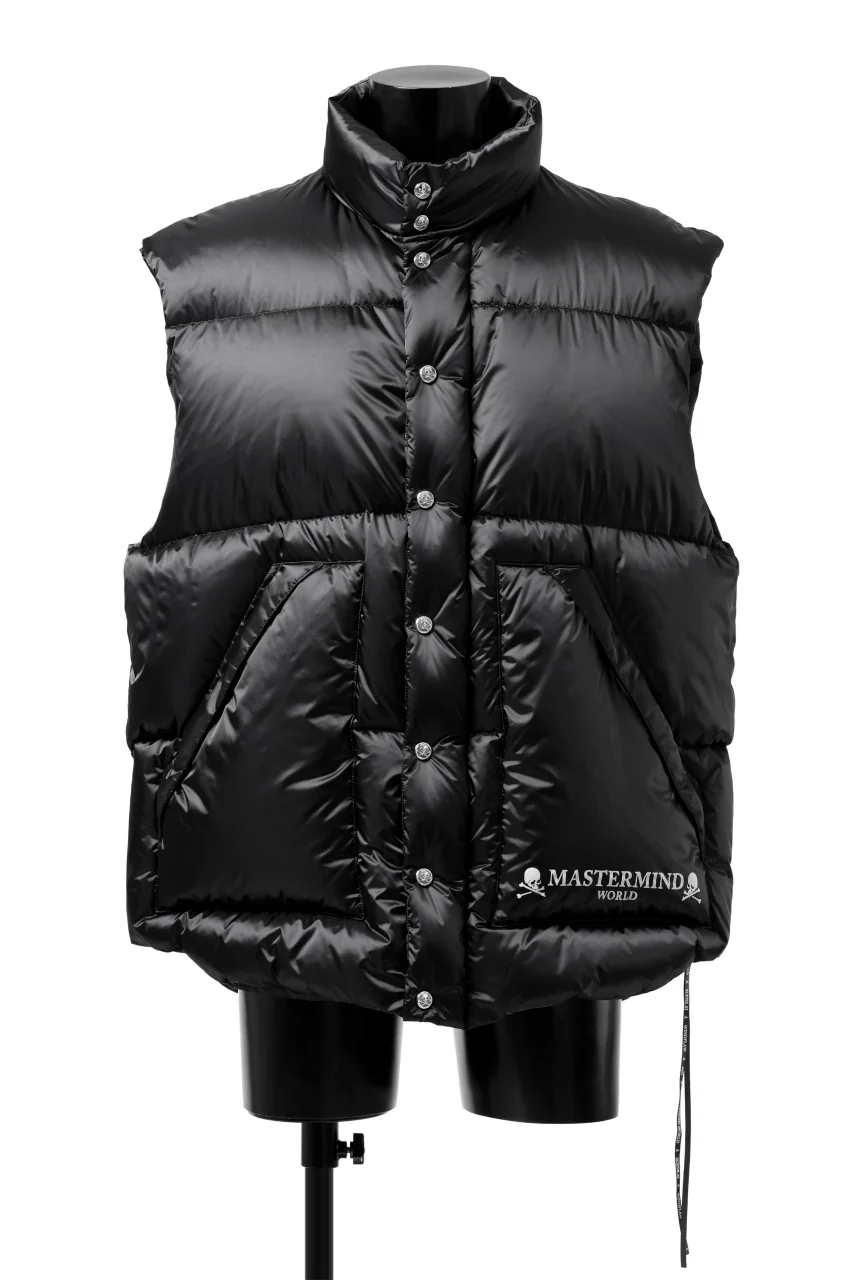 mastermind WORLD HIGH NECK DOWN VEST / KAWADA DOWN® (BLACK)