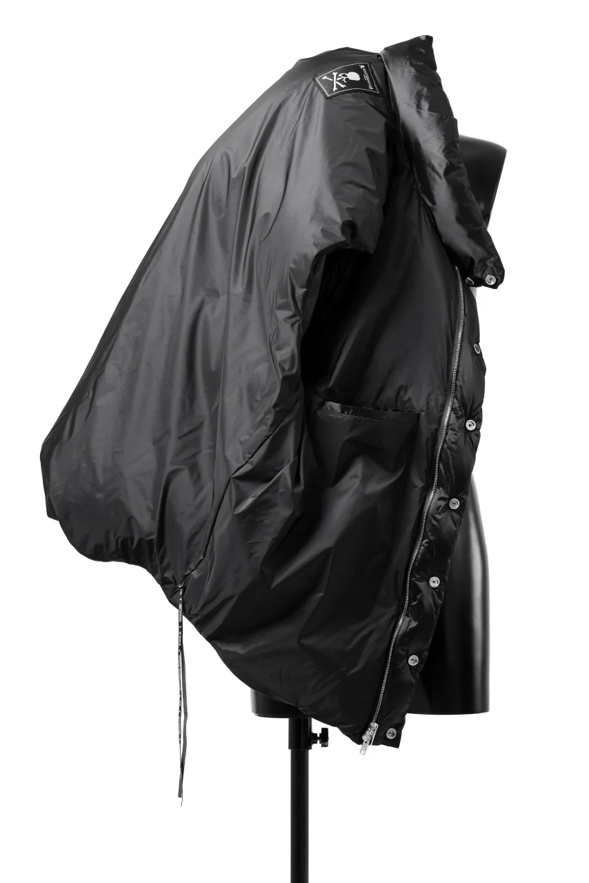 mastermind WORLD HIGH NECK DOWN VEST / KAWADA DOWN® (BLACK) - Image 7