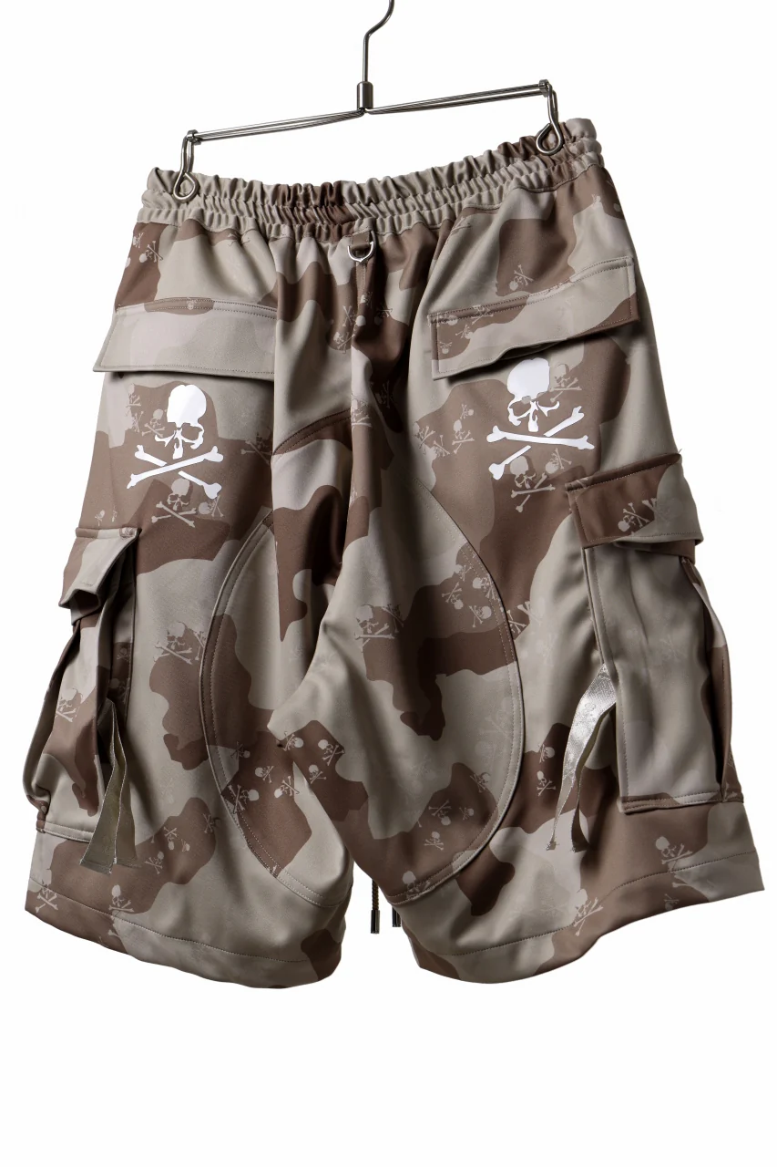 MASTERMIND WORLD JERSEY CAMO CARGO SHORTS (DESERT) - Image 15