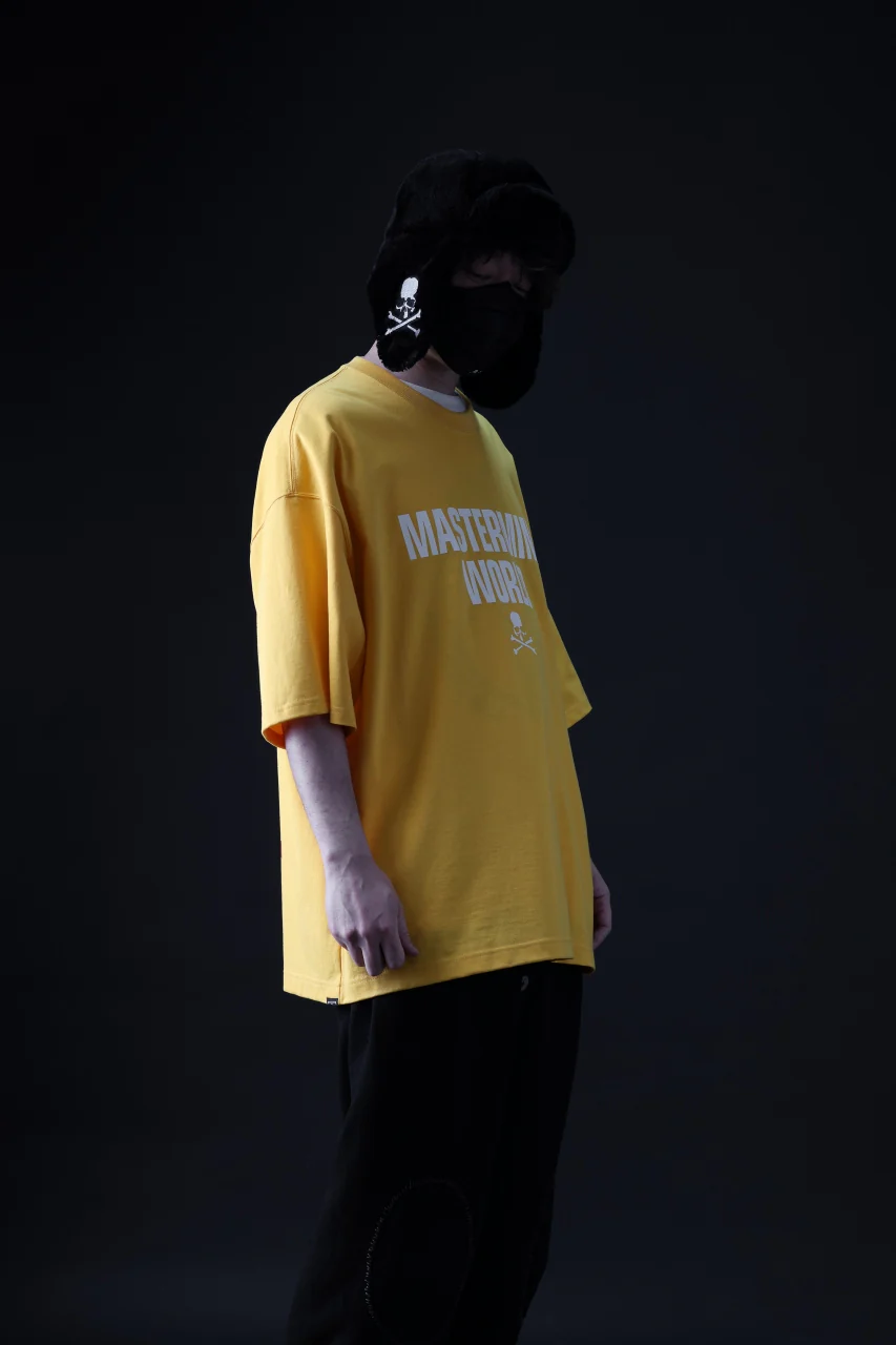 mastermind WORLD JUSTICE TEE / BOXY FIT (YELLOW) - Image 20