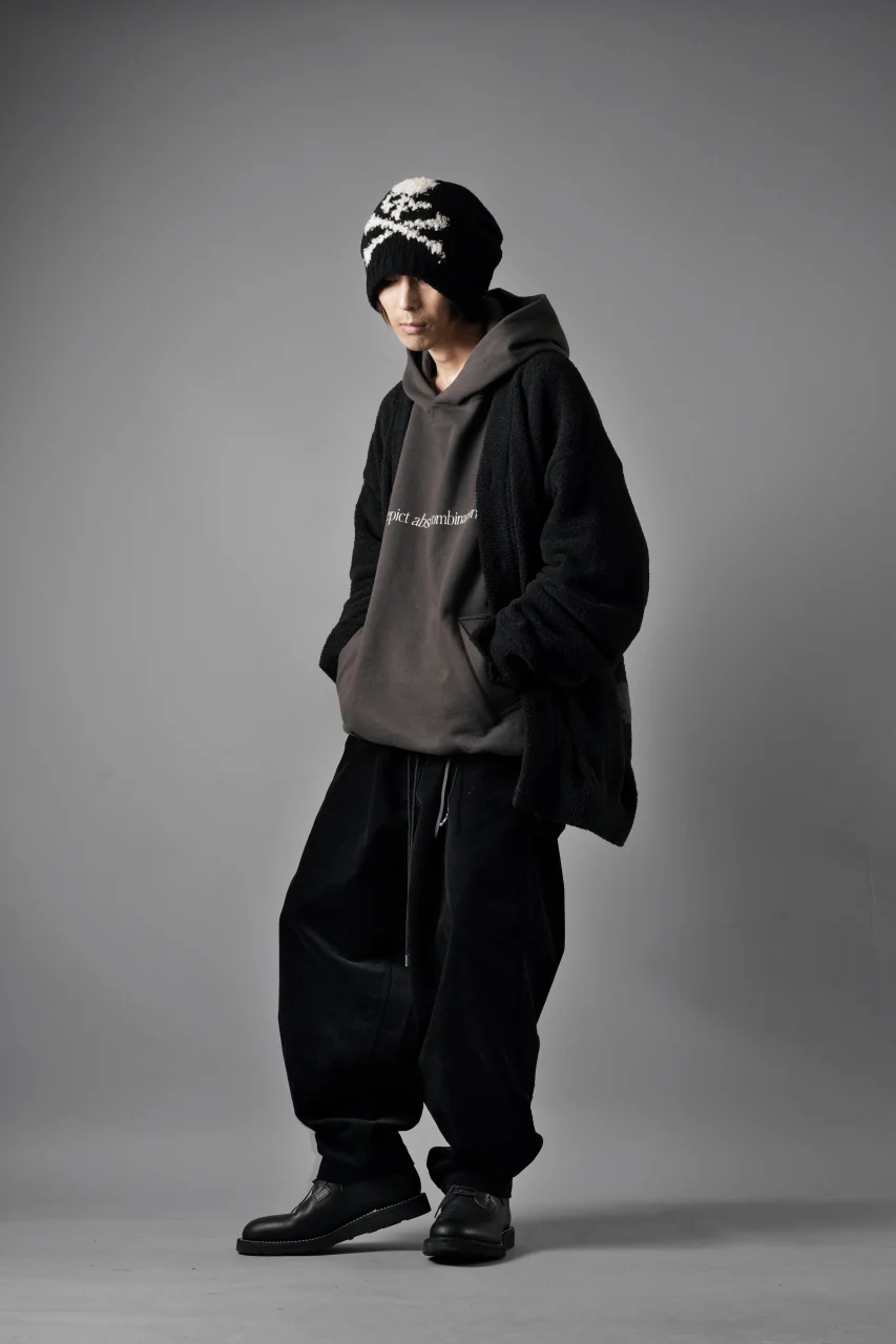 MASTERMIND WORLD LOUNGE CARDIGAN / SOFTLY BOA FLEECE (BLACK x CHARCOAL) - Image 18