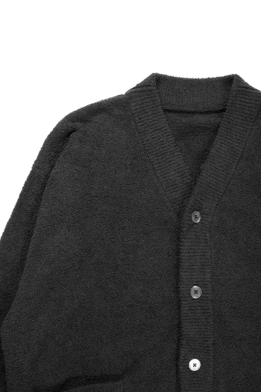 MASTERMIND WORLD LOUNGE CARDIGAN / SOFTLY BOA FLEECE (BLACK x CHARCOAL) - Image 7