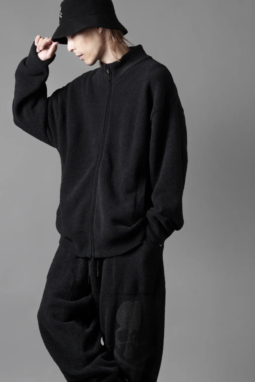 MASTERMIND WORLD LOUNGE FULL-ZIP TRACK JACKET / SOFTY BOA FLEECE (BLACK x CHARCOAL) - Image 20