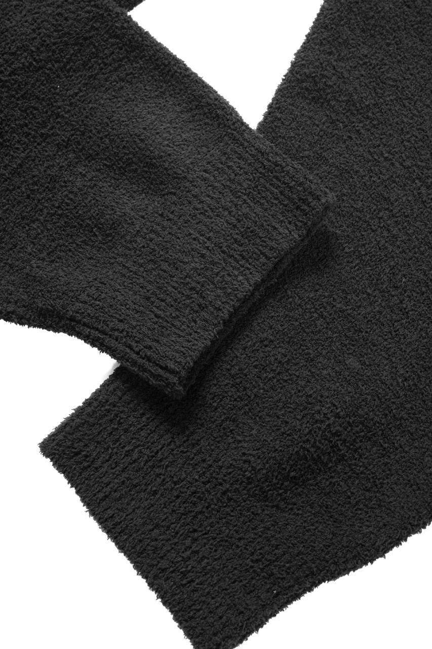 MASTERMIND WORLD LOUNGE LONG PANTS / SOFTLY BOA FLEECE (BLACK x CHARCOAL) - Image 7