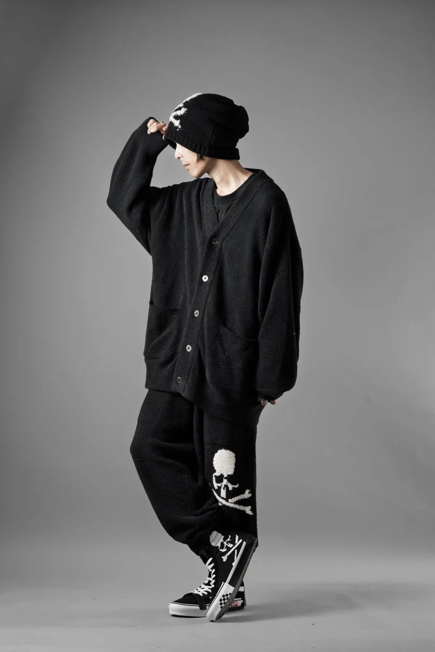 MASTERMIND WORLD LOUNGE LONG PANTS / SOFTLY BOA FLEECE (BLACK x WHITE) - Image 16