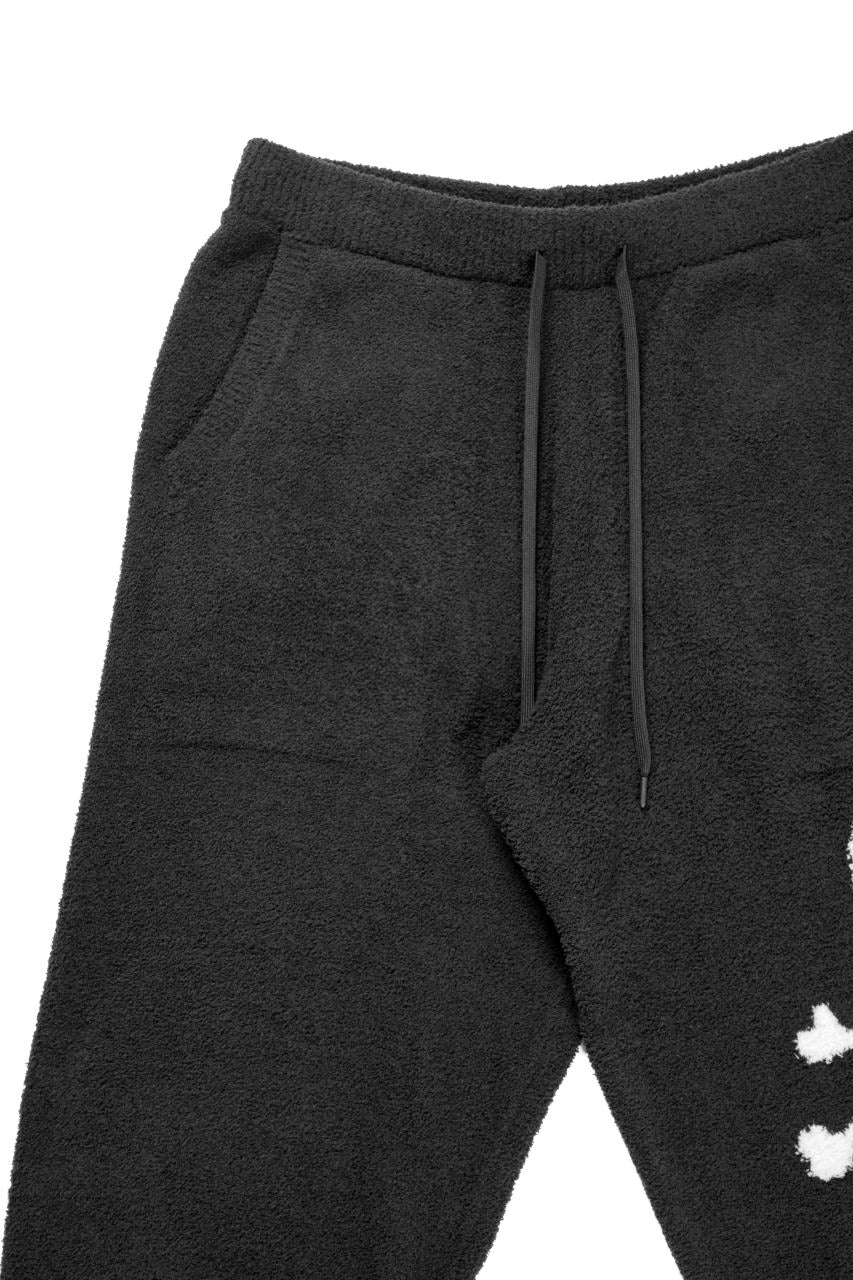 MASTERMIND WORLD LOUNGE LONG PANTS / SOFTLY BOA FLEECE (BLACK x WHITE) - Image 3