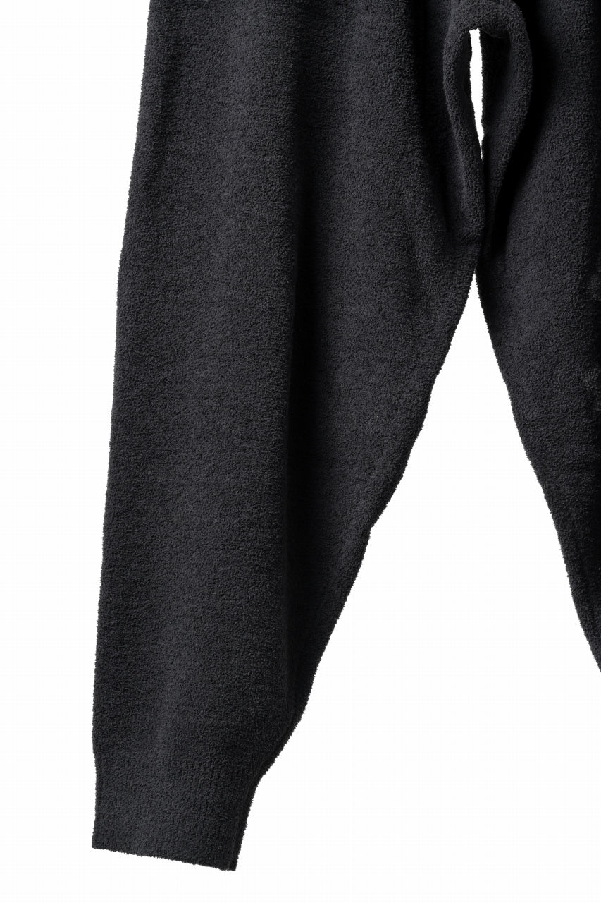 MASTERMIND WORLD LOUNGE LONG PANTS / SOFTY BOA FLEECE (BLACK x CHARCOAL) - Image 8