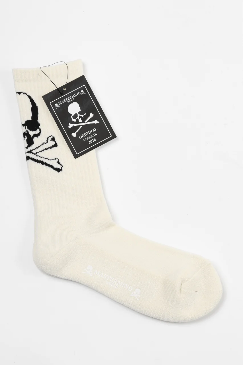 MASTERMIND WORLD REGULAR SOCKS / SKULL LOGO (WHITE) - Image 4