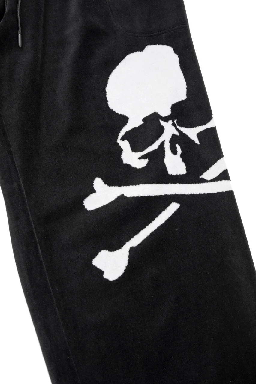 MASTERMIND WORLD VELOUR PANTS (BLACK) - Image 12