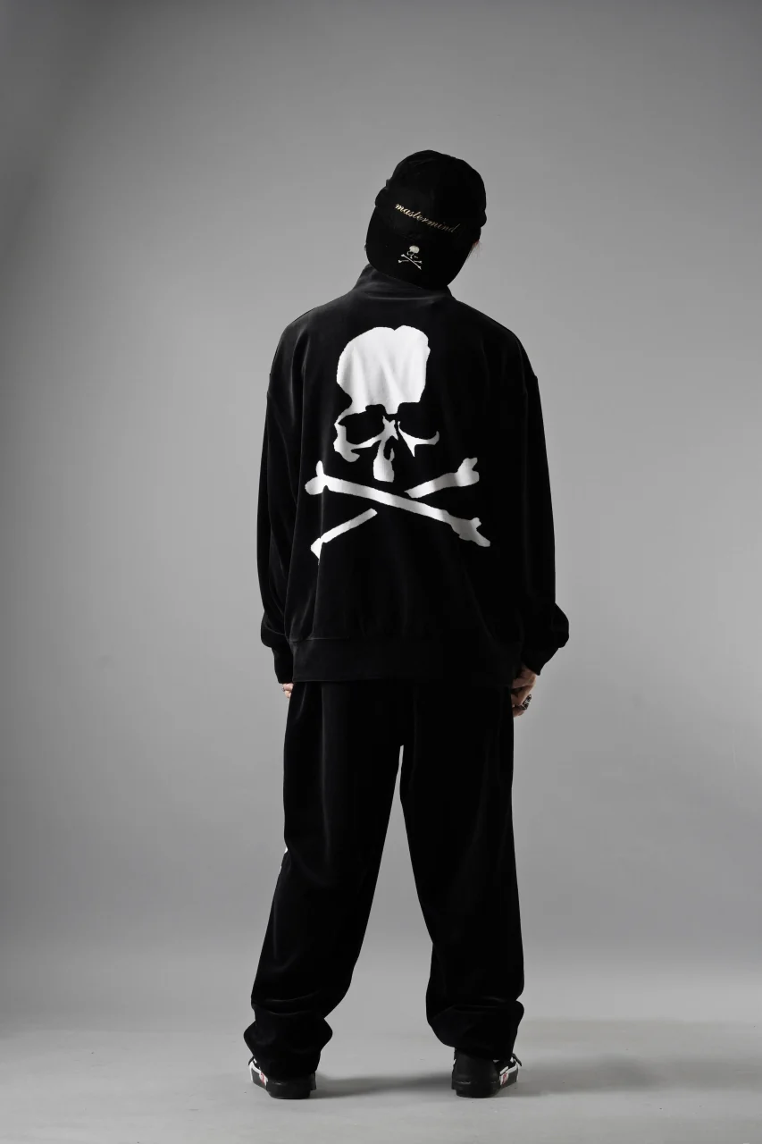 MASTERMIND WORLD VELOUR PANTS (BLACK) - Image 21