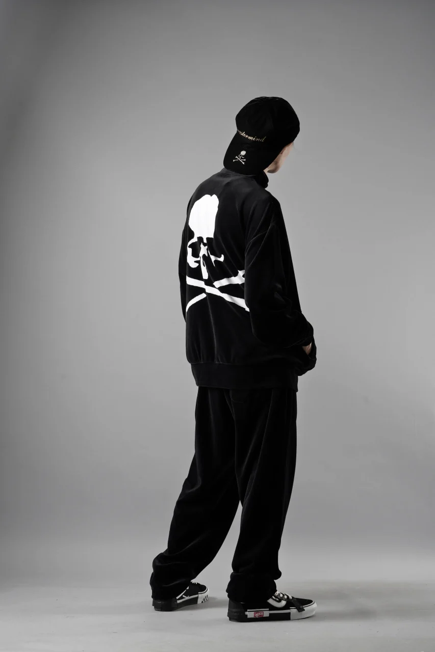 MASTERMIND WORLD VELOUR PANTS (BLACK) - Image 22