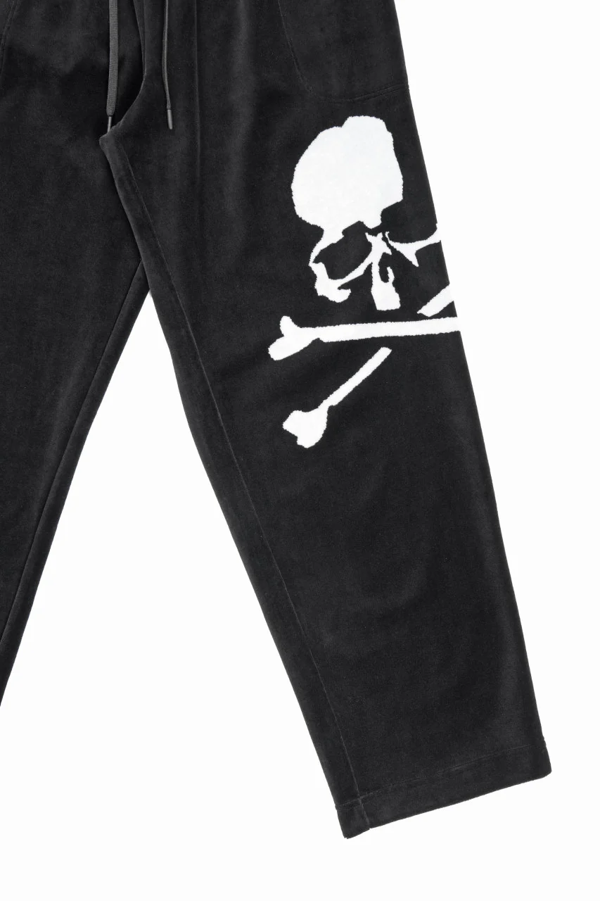 MASTERMIND WORLD VELOUR PANTS (BLACK) - Image 8