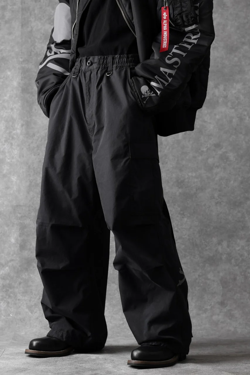 mastermind WORLD x ALPHA INDUSTRIES CARGO PANTS (BLACK) - Image 22