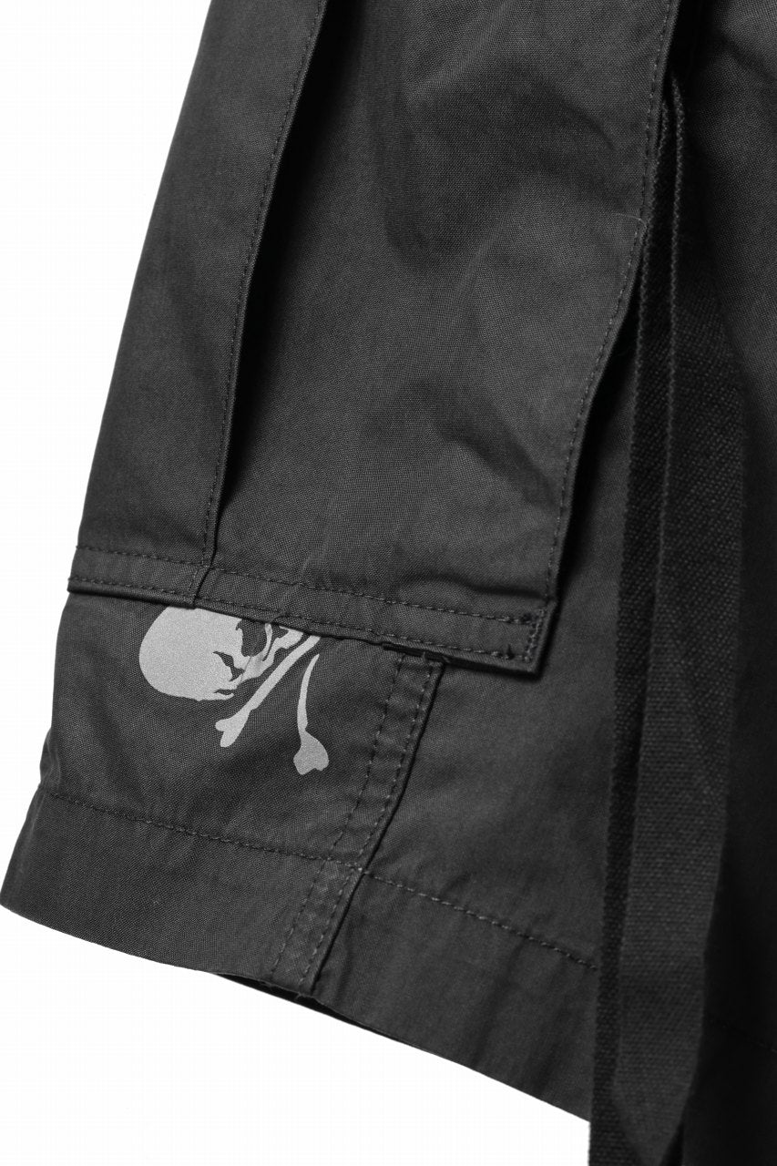 mastermind WORLD x ALPHA INDUSTRIES CARGO SHORTS (BLACK) - Image 10