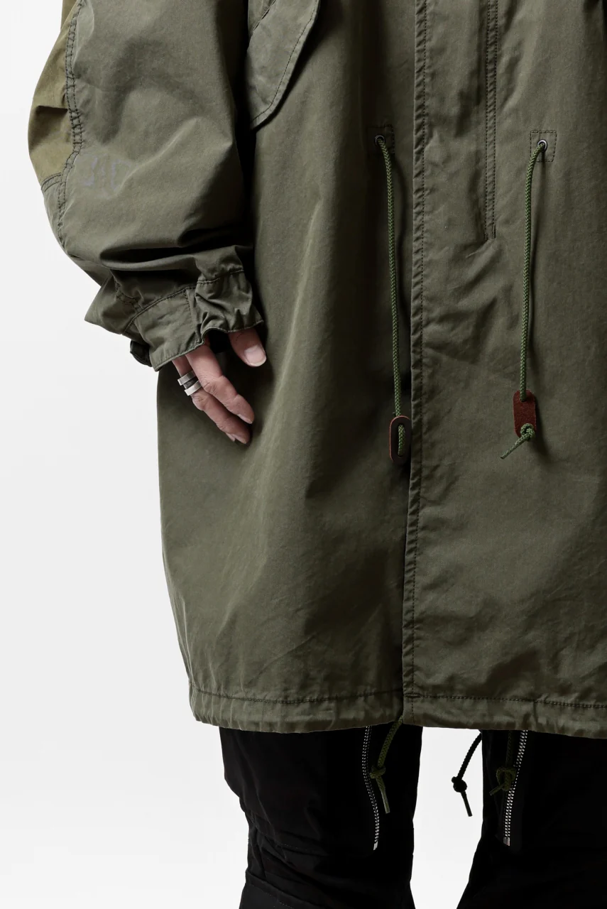 mastermind WORLD x ALPHA INDUSTRIES M-65 FISHTAIL COAT - CRAZY PANELED (OLIVE) - Image 48