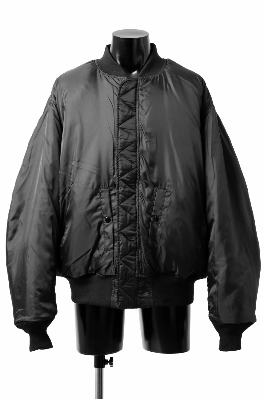 mastermind WORLD x ALPHA INDUSTRIES RIVERSIBLE MA-1 JACKET (BLACK) - Image 8