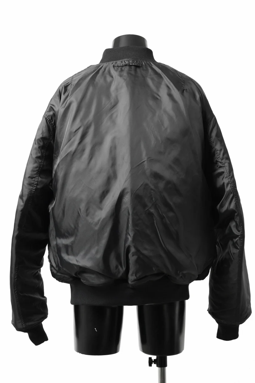 mastermind WORLD x ALPHA INDUSTRIES RIVERSIBLE MA-1 JACKET (BLACK) - Image 9