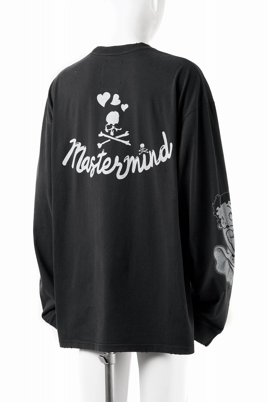 MASTERMIND WORLD x BETTY BOOP™︎ DAMAGED L/S TEE / BOXY FIT (MONOCHROME) - Image 3