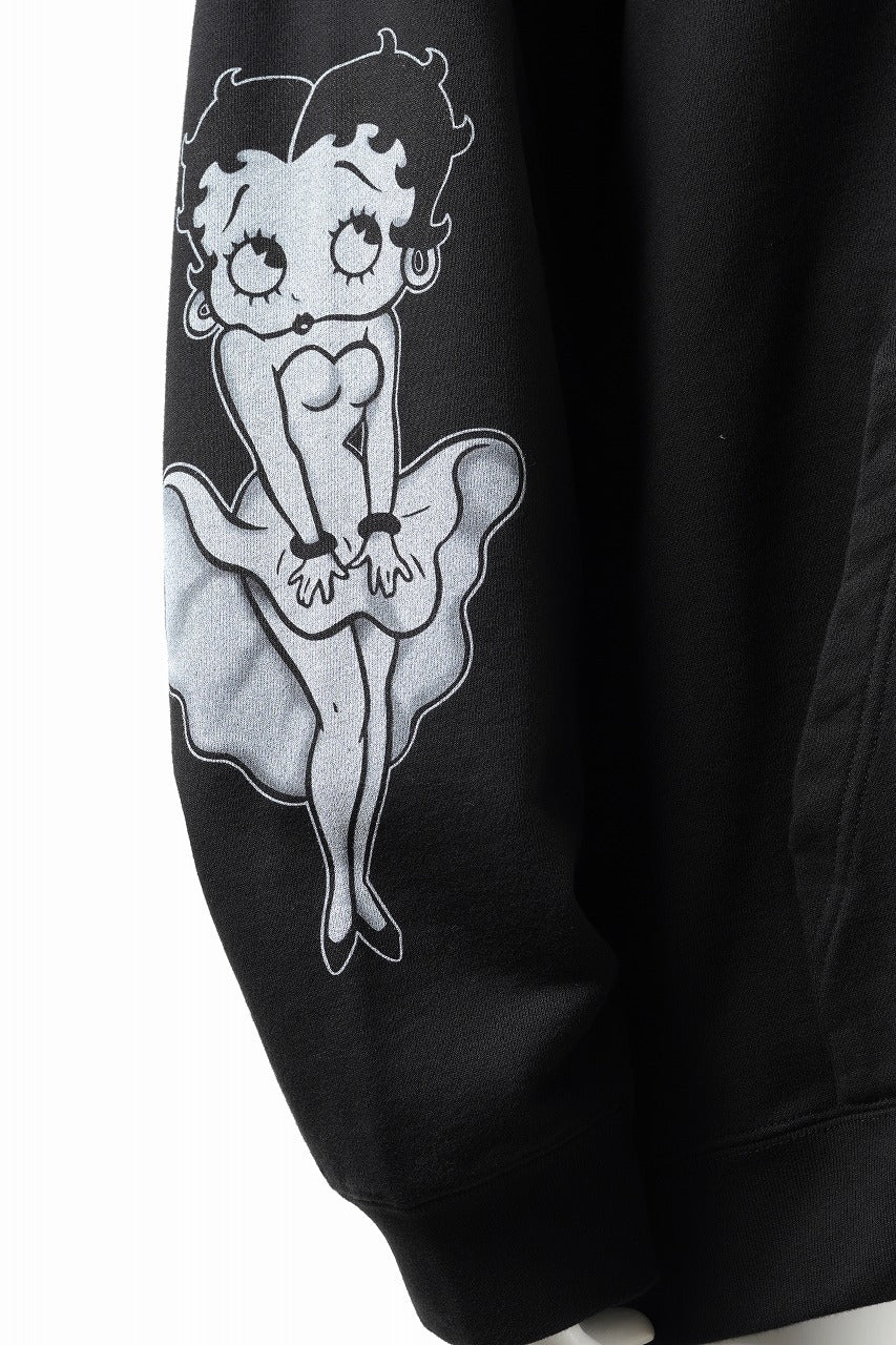 MASTERMIND WORLD x BETTY BOOP™︎ HOODIE / BOXY FIT (MONOCHROME) - Image 6