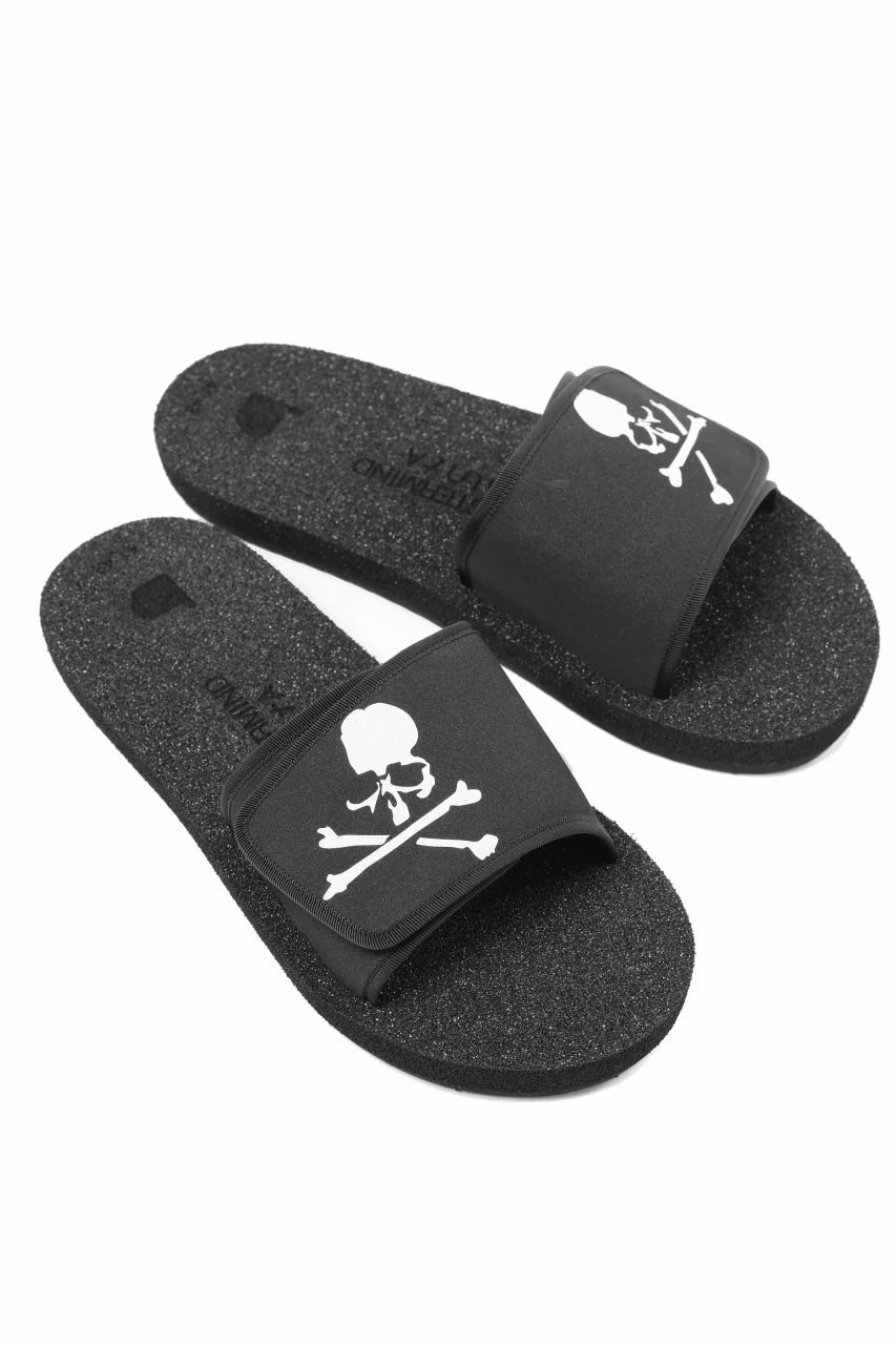 MASTERMIND WORLD x buntaro SANDAL (BLACK) - Image 3