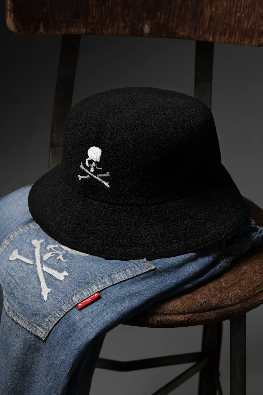 MASTERMIND WORLD x KANGOL® FLIP It RV BERMUDA CASUAL (BLACK) - Image 15