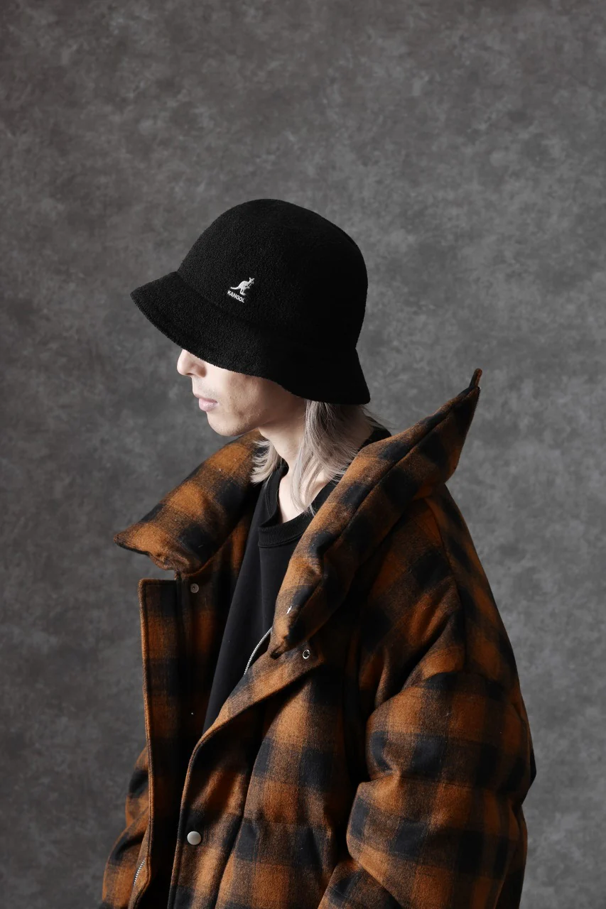 MASTERMIND WORLD x KANGOL® FLIP It RV BERMUDA CASUAL (BLACK) - Image 11
