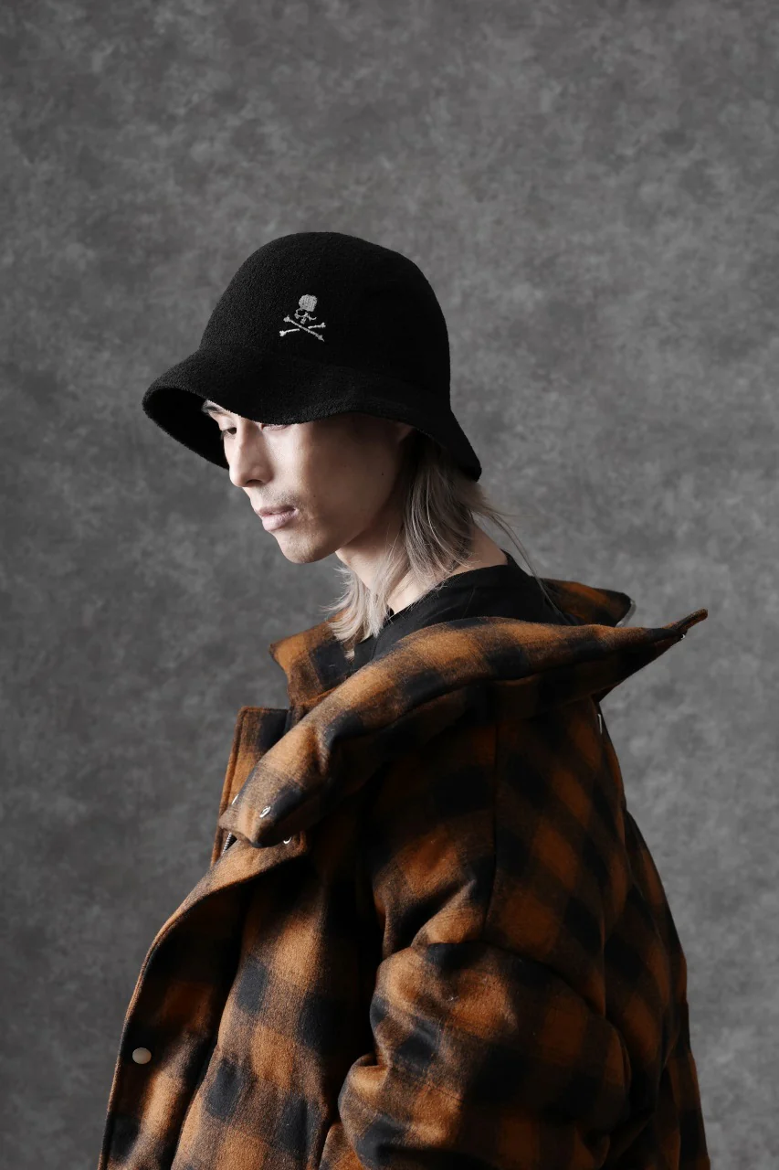 MASTERMIND WORLD x KANGOL® FLIP It RV BERMUDA CASUAL (BLACK) - Image 14