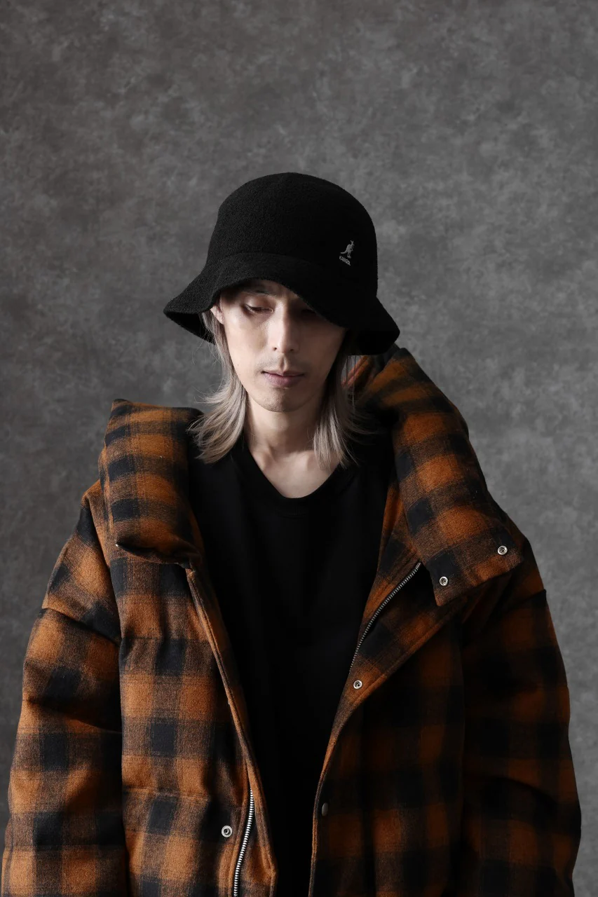 MASTERMIND WORLD x KANGOL® FLIP It RV BERMUDA CASUAL (BLACK) - Image 9