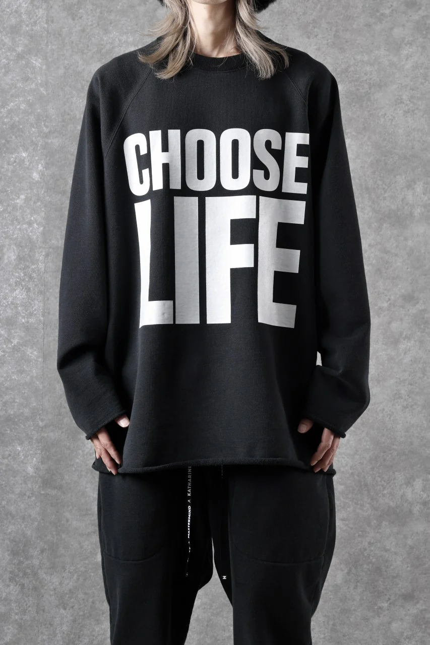 MASTERMIND WORLD x KATHARINE HAMNETT CUTOFF PULLOVER / CHOOSE LIFE (BLACK) - Image 2
